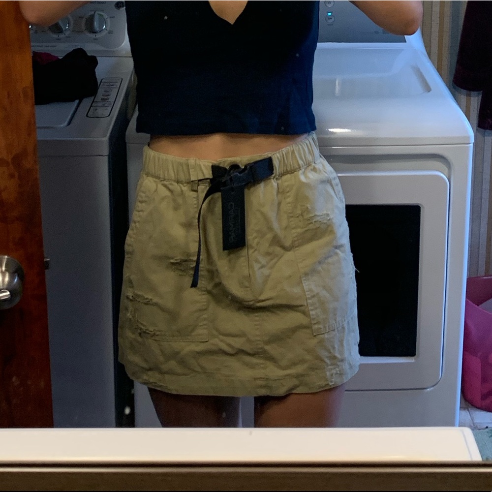 NWT Casual Khaki Skirt LF/CARMAR